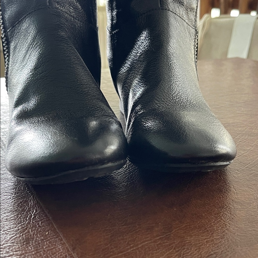 Born Black ‘TERRI’ Knee High Leather Boots Side Zip 9.5 EUC - Picture 6 of 13